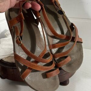 Chaco leather ZX/2 walking sandals size 8